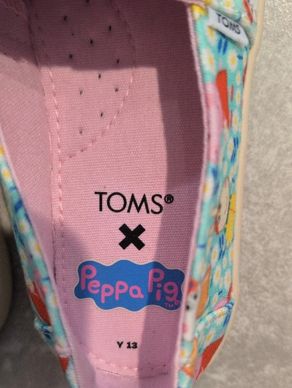 New TOMS Peppa Pig Kids Slip-On Sneakers, Character Print